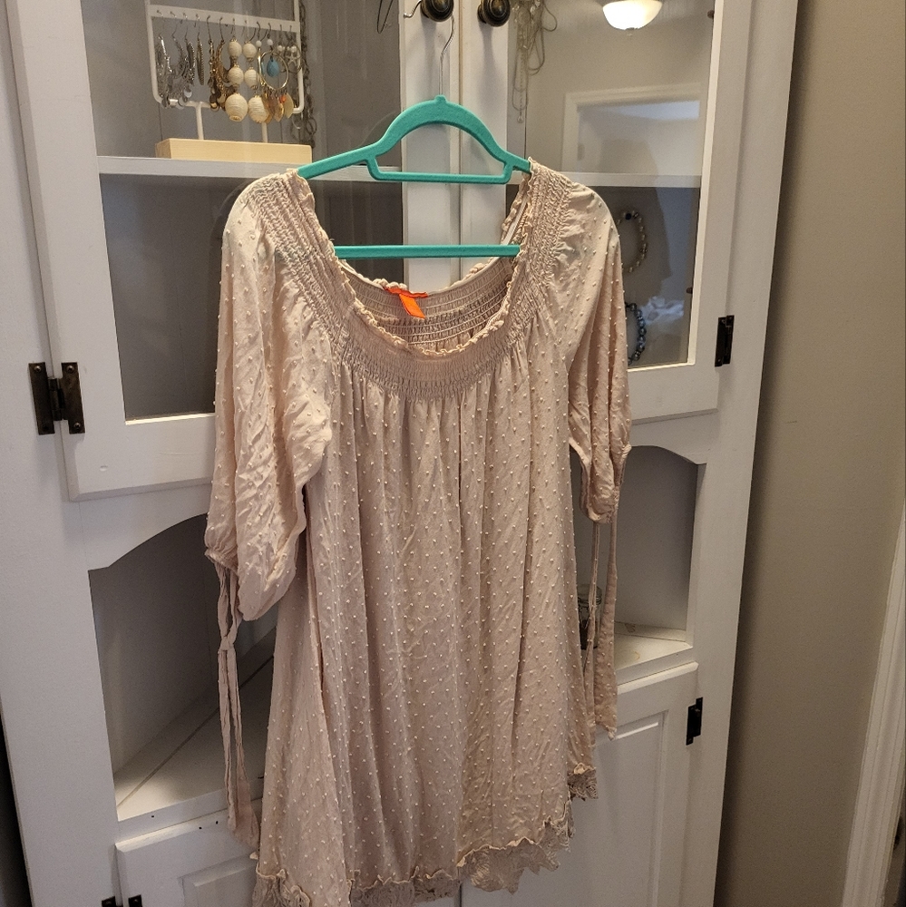 Feminine dress